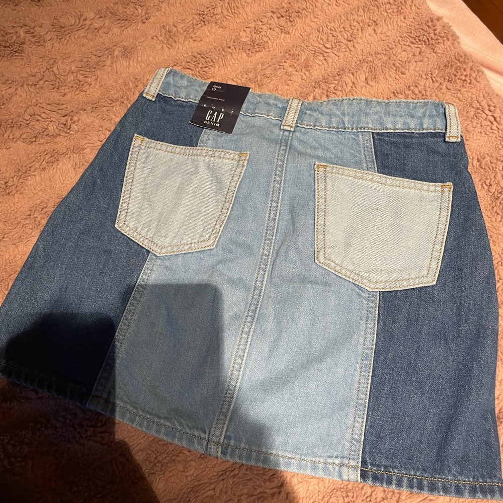 NWT Girl’s Gap Denim Color block Mini Skirt - Picture 2 of 7